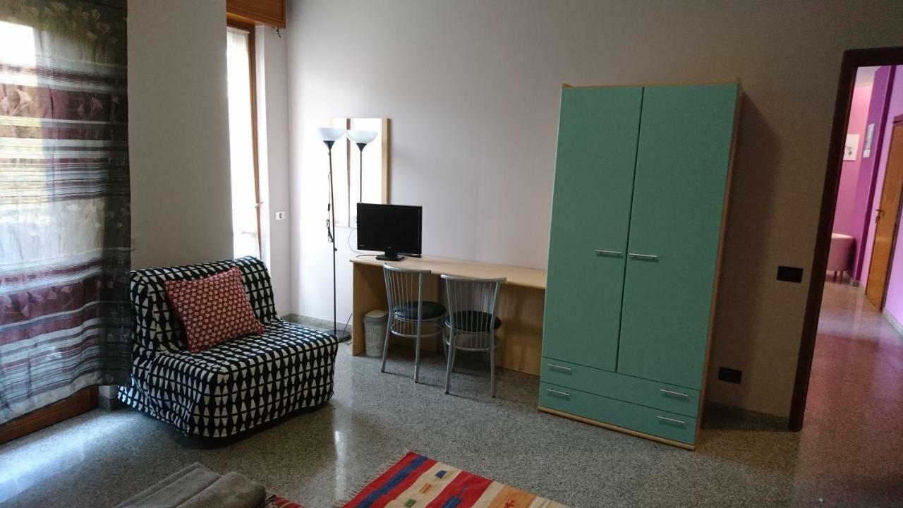 L'Isola Di Romy Hotel Милано Екстериор снимка